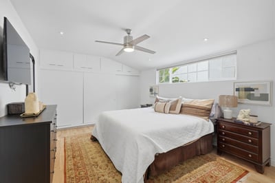 10335 Orton Ave., Los Angeles, CA