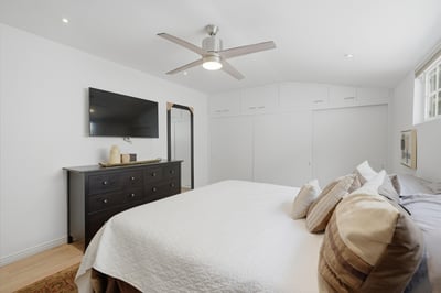 10335 Orton Ave., Los Angeles, CA