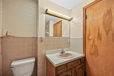 521 West Wolcott Avenue, Windsor, CT