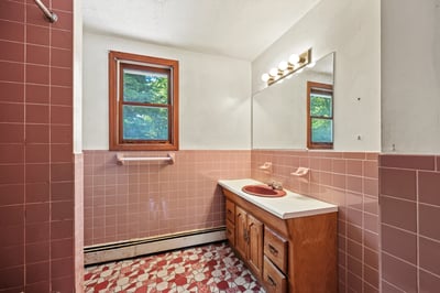 521 West Wolcott Avenue, Windsor, CT
