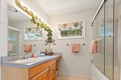 32 Highland Avenue, Newbury, NH