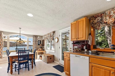 32 Highland Avenue, Newbury, NH