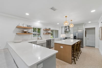 10916 Carrollwood Dr, Tampa, FL