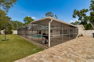 10916 Carrollwood Dr, Tampa, FL