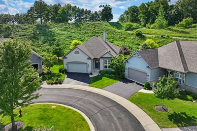 120 Lake Vista Ct., Fontana, WI