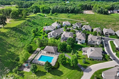 120 Lake Vista Ct., Fontana, WI