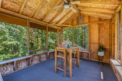 600 Winding Creek Dr, Carthage, NC