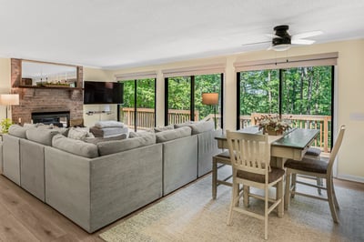 600 Winding Creek Dr, Carthage, NC