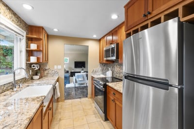 16010 SE 5th St, Bellevue, WA