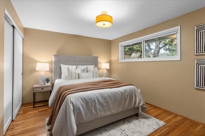 16010 SE 5th St, Bellevue, WA