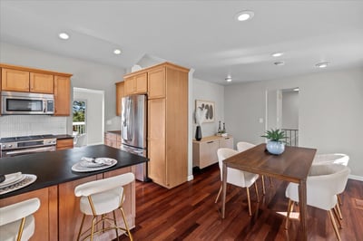 16813 NE 33rd St, Bellevue, WA