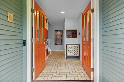 17013 NE 18th St, Bellevue, WA