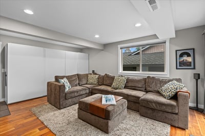 17013 NE 18th St, Bellevue, WA