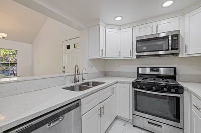 24143 Del Monte Drive, #284, Valencia, CA