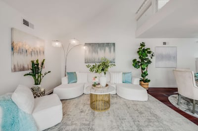 2 Windjammer Ct, Long Beach, CA
