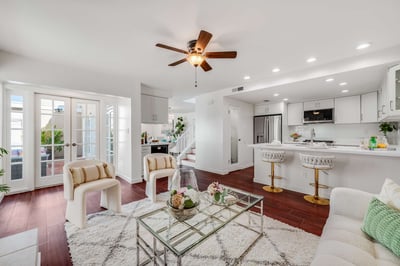 2 Windjammer Ct, Long Beach, CA