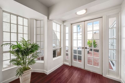 2 Windjammer Ct, Long Beach, CA
