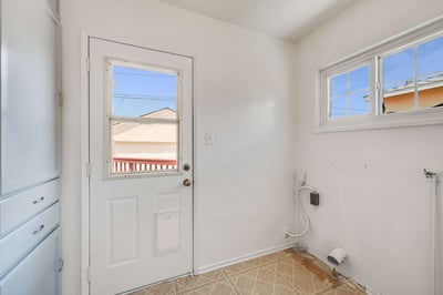 2549 Bomberry St, Lakewood, CA
