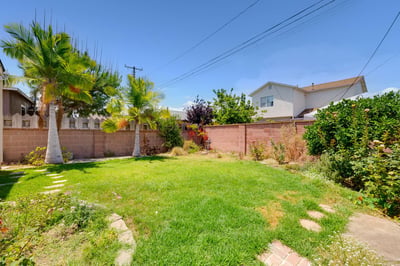 2549 Bomberry St, Lakewood, CA