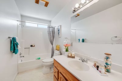 3304 Lewis Ave, Signal Hill, CA