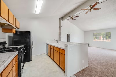 3304 Lewis Ave, Signal Hill, CA
