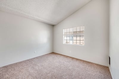 3304 Lewis Ave, Signal Hill, CA