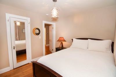 2 Ritchie Place, Saratoga Springs, NY