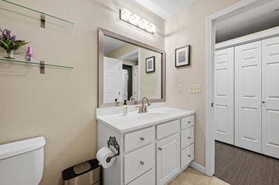 48 Phillips Rd, #12, Holden, MA