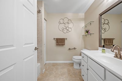 48 Phillips Rd, #12, Holden, MA