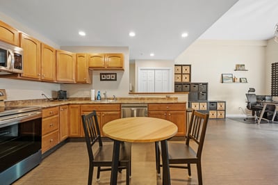 48 Phillips Rd, #12, Holden, MA