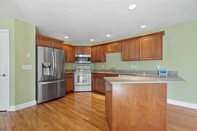 20 Victoria Dr, Leicester, MA