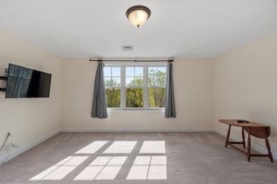 20 Victoria Dr, Leicester, MA