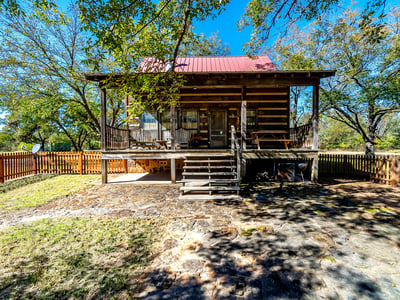 FRONT OF COZY CABIN