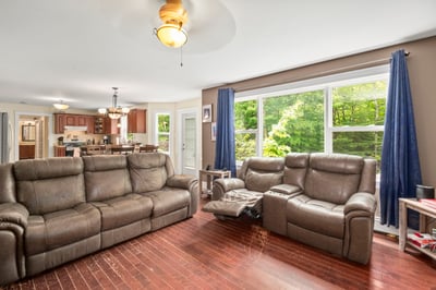 280 Daisywood Dr, Hammonds Plains, NS