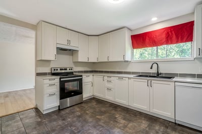 15 Ernest Avenue, Beaver Bank, NS