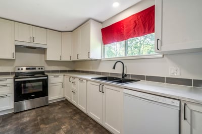 15 Ernest Avenue, Beaver Bank, NS