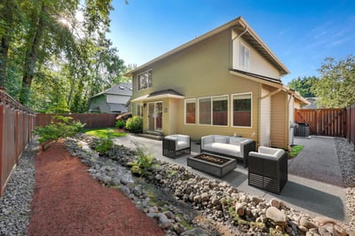 7115 NE 167th St, Kenmore, WA