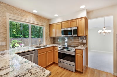 7115 NE 167th St, Kenmore, WA