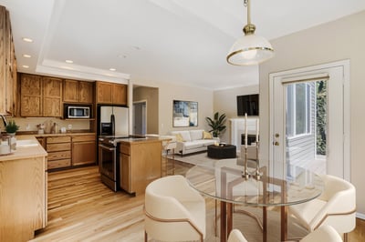 724 N 190th St, Shoreline, WA