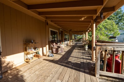 FRONT DECK