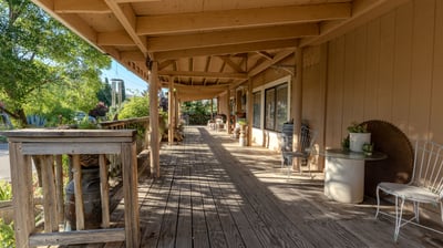 FRONT DECK