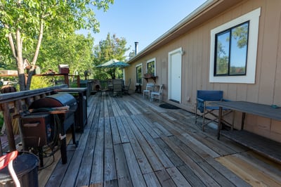 BACK DECK