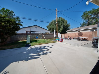 11045 Califa Street, `, North Hollywood, CA