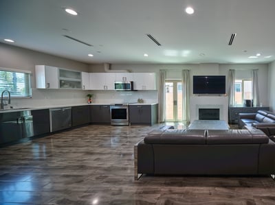 11045 Califa Street, `, North Hollywood, CA