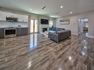 11045 Califa Street, `, North Hollywood, CA