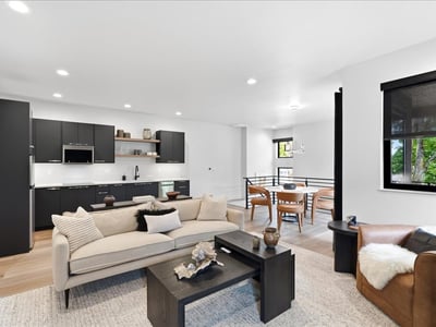 805 E Sherman Avenue, Coeur d'Alene, ID