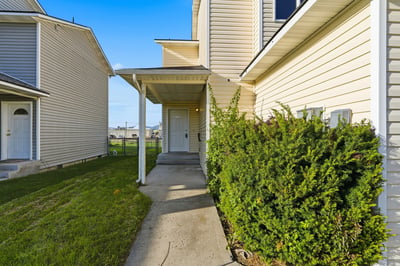 1613 E COEUR D ALENE AVE A & B, Post Falls, ID