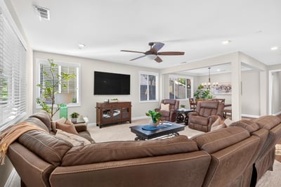 2077 Del Rincon Place, Escondido, CA
