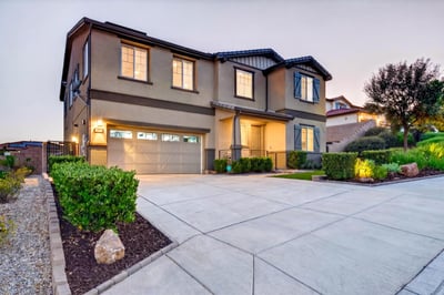 2077 Del Rincon Place, Escondido, CA