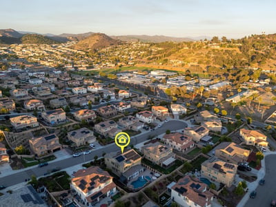 2077 Del Rincon Place, Escondido, CA